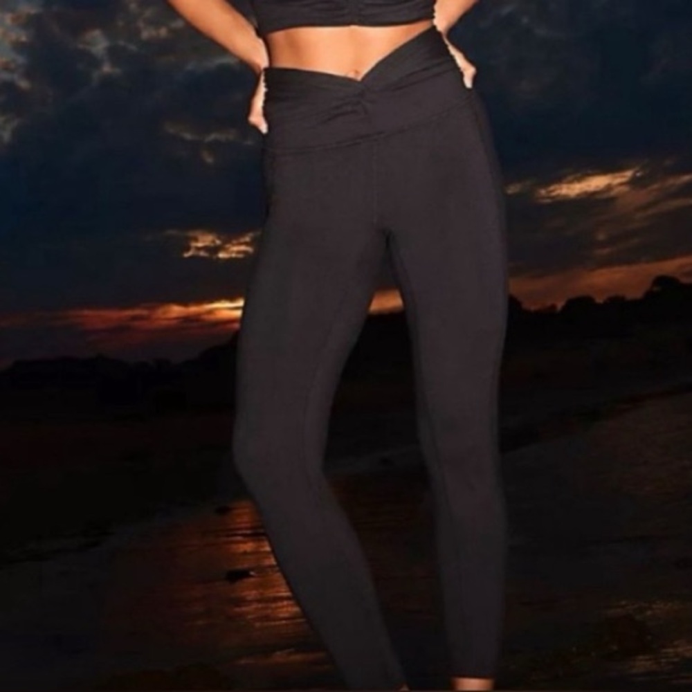 Free People Breathe Deeper Black Yoga Leggings Women’s Size XS